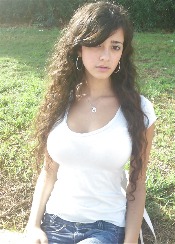 shelly busty israeli teen (6)