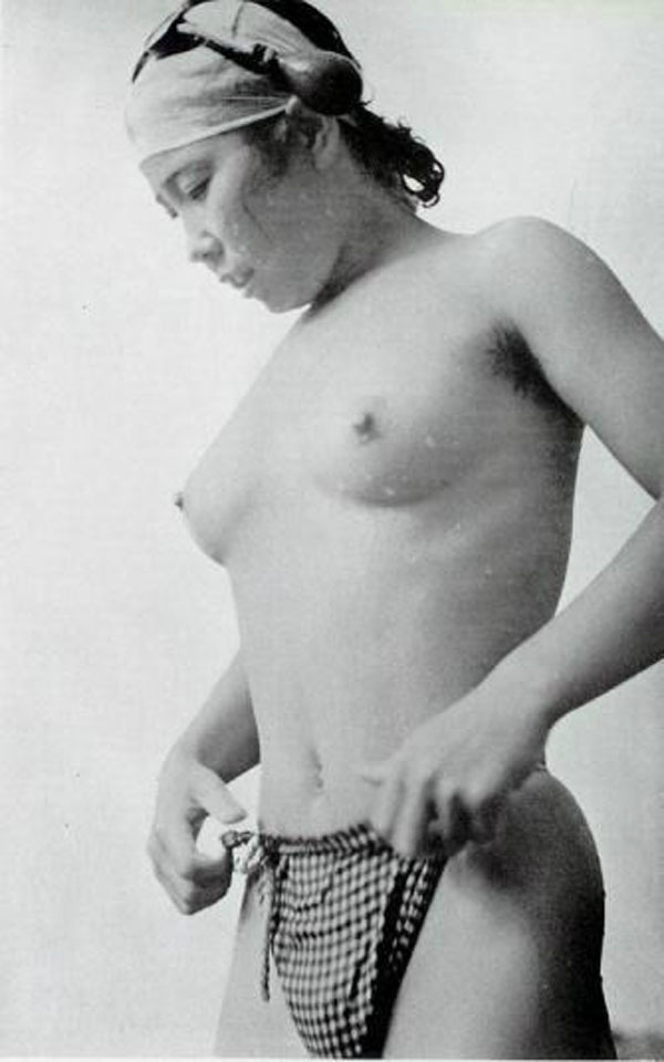 海女 乳首 っておっぱい丸出しだったんだな (※カラー写真あり) - エロ画像ちゃぼらんぷエロ画像ちゃぼらんぷ